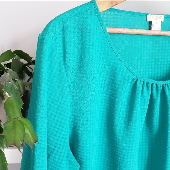 SOLD - J.Crew Green Gingham Textured Popover Blouse L - Picture 2 of 5